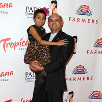 2011 (Television) - Eva Longoria and George Lopez host Padres Contra El Cancer Annual Gala  | Picture 103824